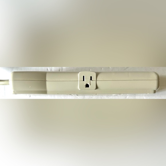 Tripp Lite SUPER7 Home/Office Surge Suppressor 7-Outlet 7ft Cord 2160 Joules - Picture 14 of 14